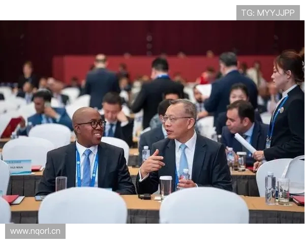 企业家精神与创新思维的融合：推动现代商业模式的可持续发展